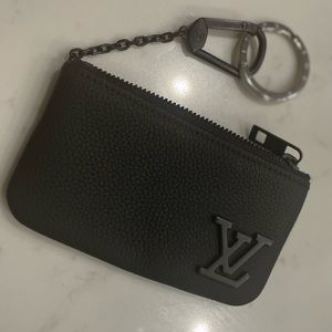 Louie Vuitton black key pouch